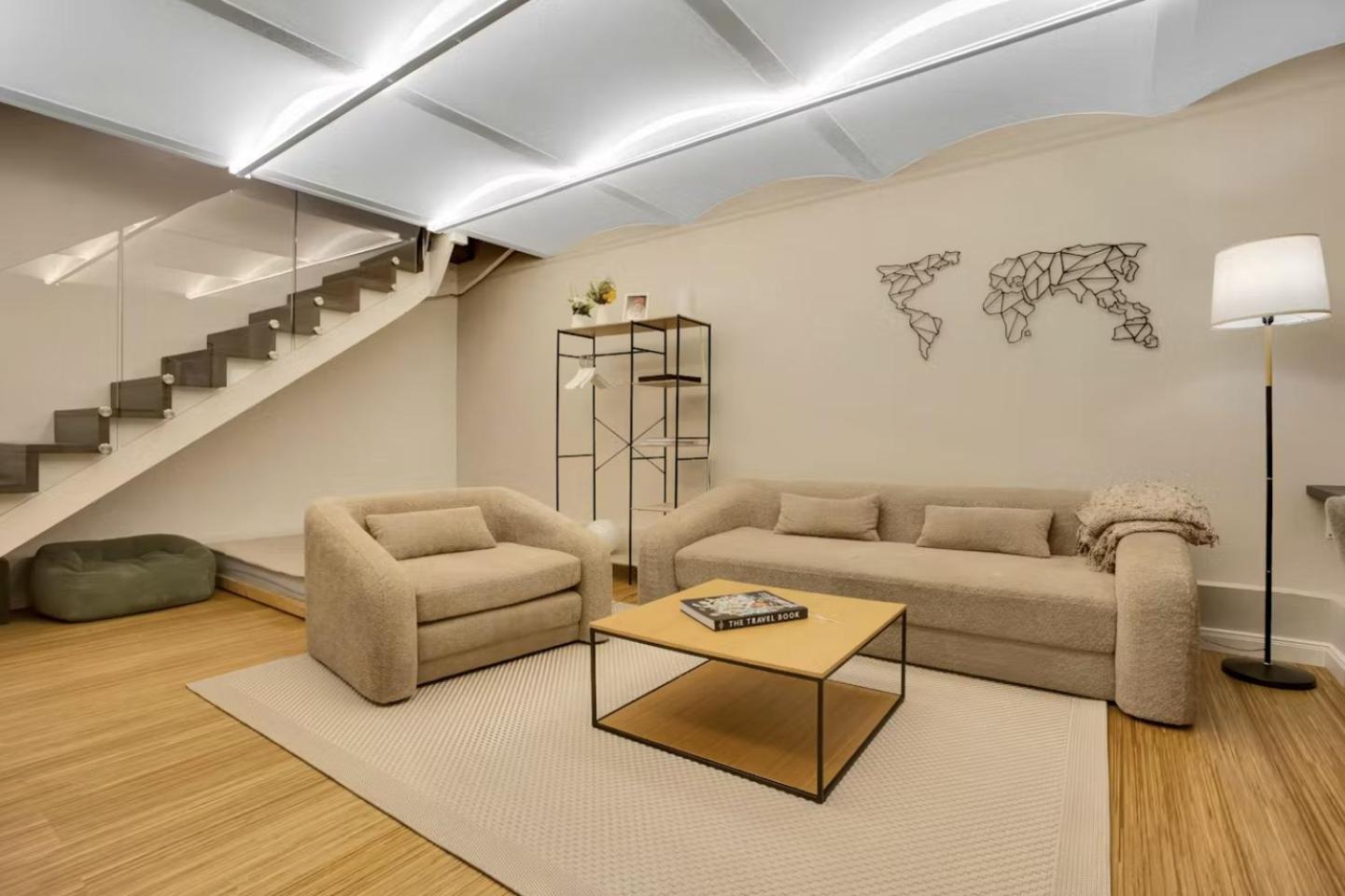 Large, Comfortable And Luxurious Flat In Center, Prenzlauer Berg
